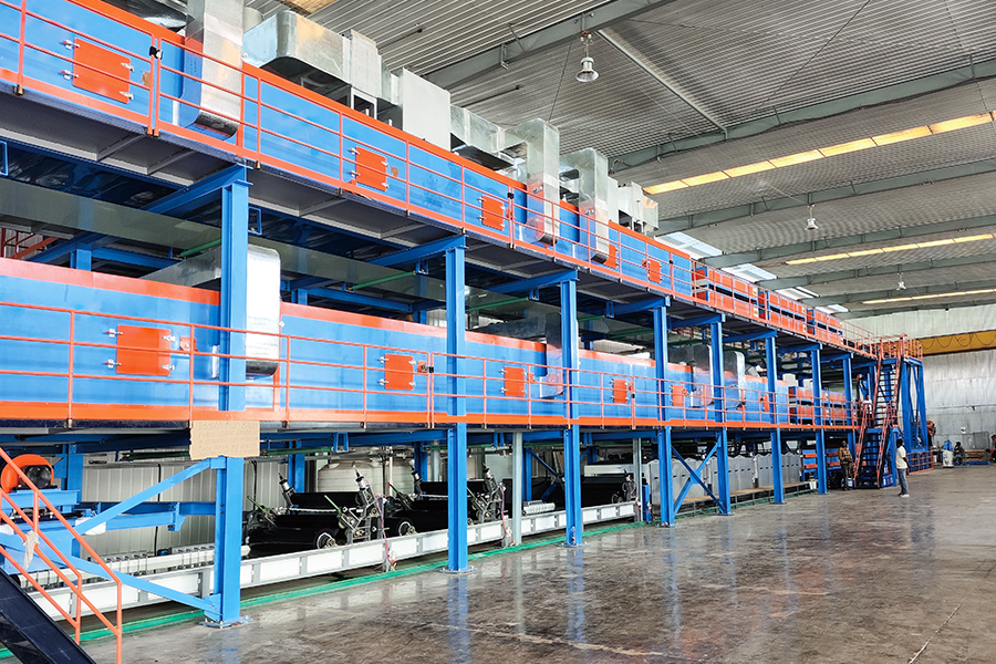 Línea de producción de doble horneado de aluminio triple de color triple